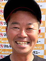 酒寄 良広選手